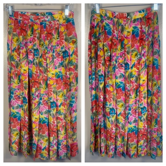 Albert Nipon Dresses & Skirts - VTG Albert Nipon Boutique 100% Silk Pleated Floral Midi Skirt